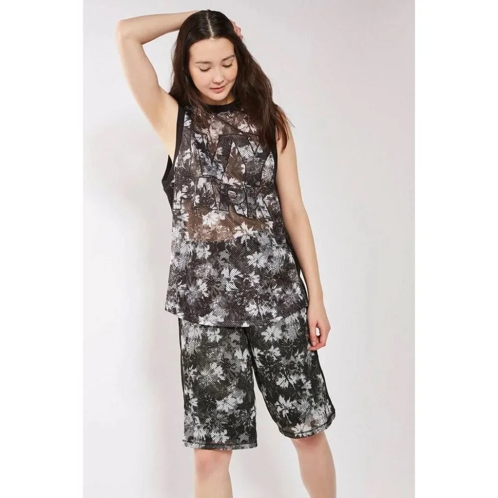 Ivy Park NWT Floral Mesh Basketball Shorts size Medium